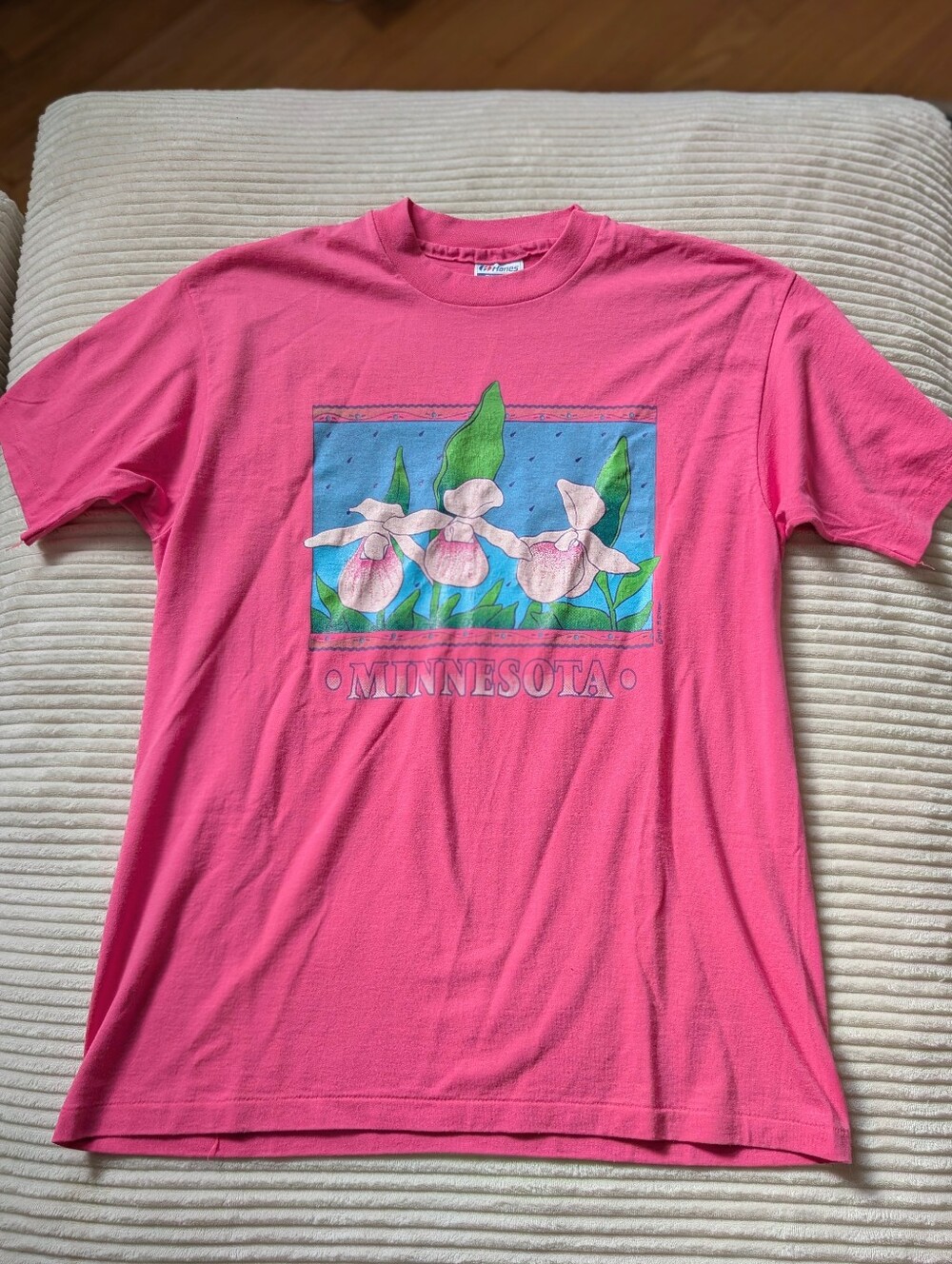 Minnesota Y2K Vintage 90s Grandma Neon Pink Floral Graphic Tee